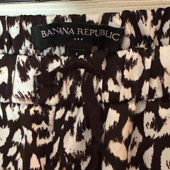 Banana Republic leopard print loose fit pants - Picture 3 of 5